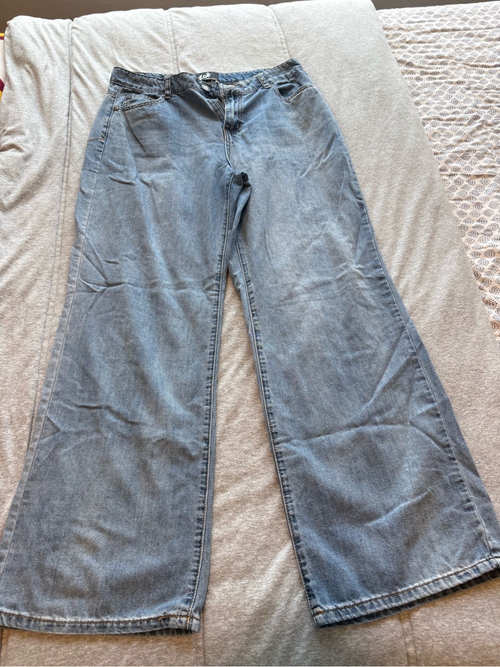High-Rise Wide-Leg Women's Jeans in Light Denim